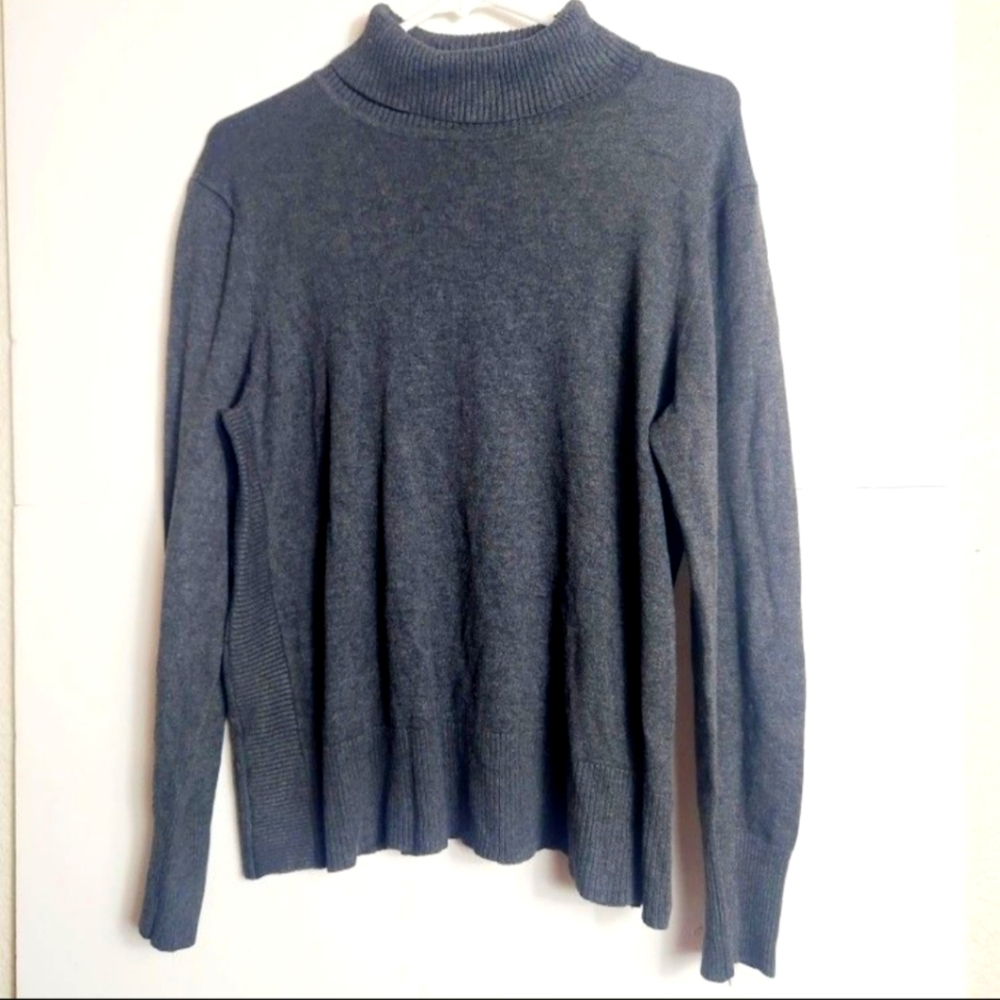 ❤️Cable & Gauge Women's gray long sleeve thin sweater with side detail size: XL